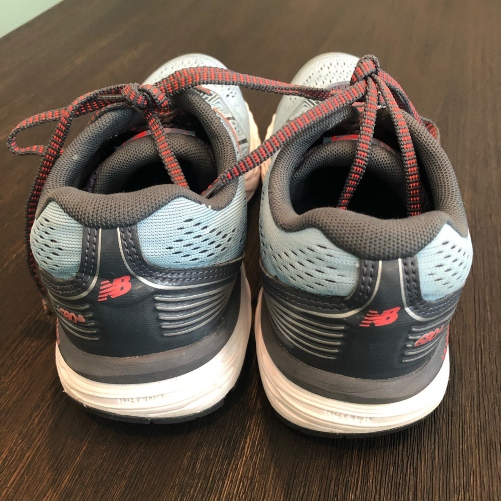 New Balance 680v5 - Picture 2 of 8